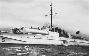 Croiseur allemand sur la mer Baltique, 1935