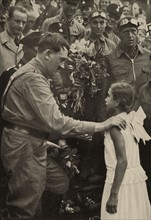 Hitler lors de sa campagne électorale, 1933