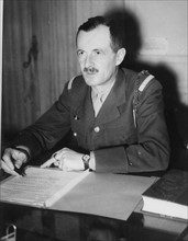 Le général Leclerc. Leclerc Philippe Marie de Hautecloque, dit Belloy-Saint-Léonard (1902-1947),