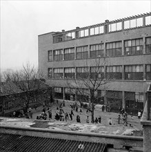 Cour d'école en 1949