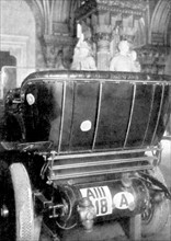 Assassinat de l'archiduc François Ferdinand - Première Guerre Mondiale - La voiture trouée de