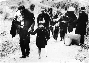 Spanish refugees near the frontier, 1939