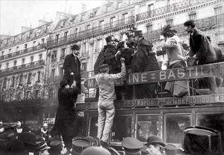Manifestations, grèves, police, anarchistes. Les manifestations du 1er mai 1907 à Paris.