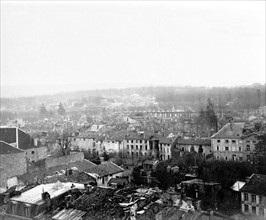 Vue aérienne de la ville de Verdun en novembre 1916