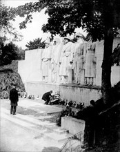 War memorial in homage to the children killed in Verdun, 1932