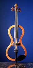 Electric Violin made of carbon fiber
