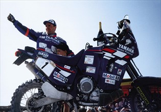 Stéphane Peterhansel and his Yamaha, winners of the Paris-Dakar 1998 race