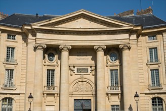 2008, Paris 5eme Faculté de Droit