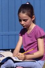 fillette, devoirs, vacances,