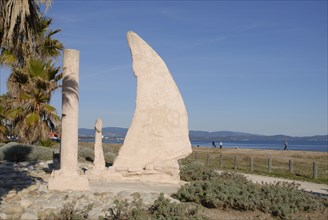 2009, Hyères, 83400, sculpture bateau, bord de mer