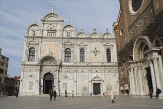 2009, à droite : église saint Jean et Paul, campo Saint Jean et Paul, Scuola Grande de Saint Marco