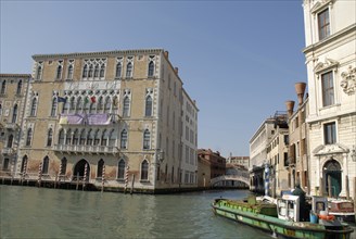 2009, bateau transportant marchandise, grand canal, Venise