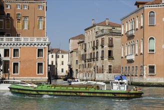 2009, bateau transportant marchandise, façades, grand canal, Venise