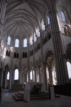 Bourgogne, interieur Basilique de Vezelay, octobre 2009