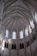 Bourgogne, interieur Basilique de Vezelay, octobre 2009