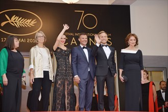 Equipe du film "L'Amant double", Festival de Cannes 2017