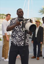 Photocall du film "Tirailleurs", Festival de Cannes 2022