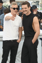 Joaquin Phoenix, Pedro Pascal
