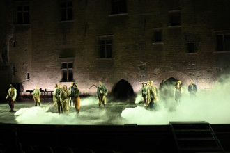 Festival d'Avignon IN 2025: "Le soulier de satin"