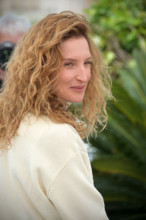 Julia Piaton