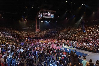 Meeting de François Hollande au Palais Omnisports de Paris Bercy