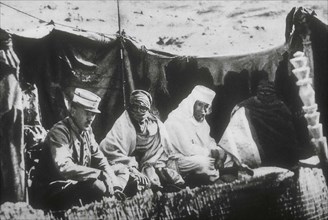 Charles de Foucauld et le chef des Touaregs, Moussa Ag Amastan