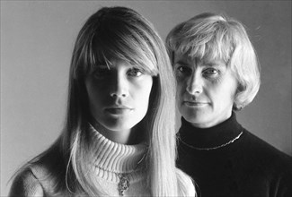 Françoise Hardy with her mother Madeleine, 1968