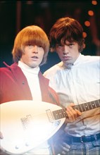 Brian Jones et Mick Jagger, 1965