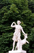 Statue de Diane chasseresse dans le Jardin des Tuileries à Paris