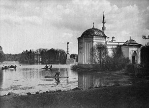 Russie, Tsarskoïe Selo (environs de Saint-Pétersbourg)
Photographie des Bains Turcs (vers 1810)
