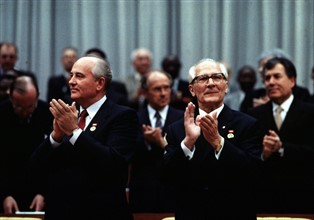 Mikhaïl Gorbatchev et Erich Honecker