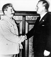 Josef Staline et Joachim von Ribbentrop