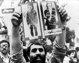 Manifestation pour l'extradition du Shah Reza Pahlavi