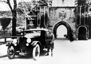 Adolf Hitler leaving Landsberg fortress, 1924