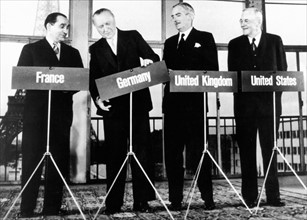 Accords de Paris, octobre 1954