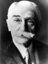 Le baron Pierre de Coubertin