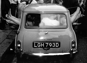 Lancement de l'Austin Mini en 1966