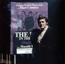 Harald LEIPNITZ in front of a poster