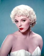 Joan COLLINS, portrait