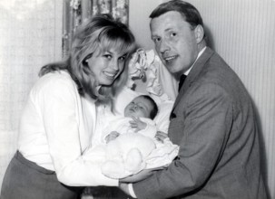 Barbara VALENTIN with husband and child