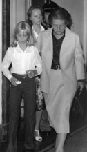 Carolin and Andrea VAN BERGEN, trial against Ingrid van Bergen, Munich 1977