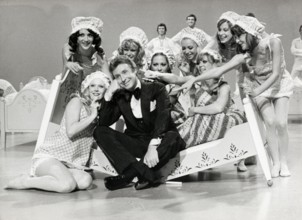 Peter ALEXANDER presents the 10th specialty show, 1975
