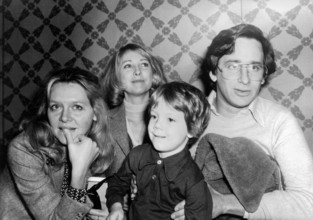 Melinda DILLON, Teri GARR, Cary GUFFEY and Steven SPIELBERG,