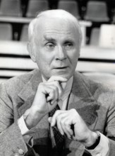 LORIOT, portrait