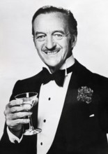 David NIVEN, portrait with cocktail glass