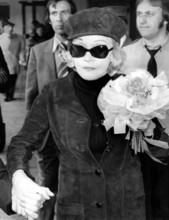 Marlene DIETRICH in London, 1975