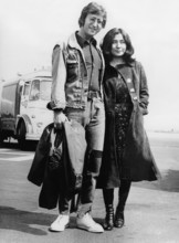 John LENNON and Yoko ONO at Nice airport in 1971