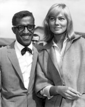 Sammy DAVIS Jr. with wife May BRITT 1960