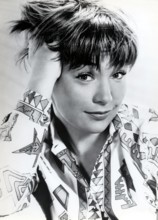 Shirley MACLAINE, portrait