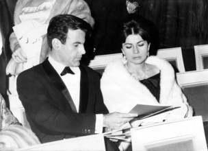 Maximilian SCHELL and Princess Soraya ESFANDIARY BAKHTIARY, 1963